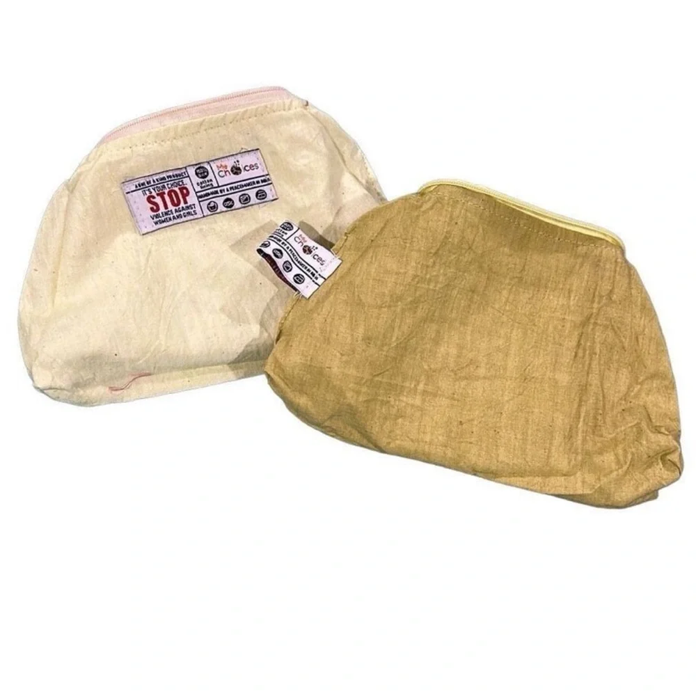 NWOT 100% solo Polka Dot Pouch Set